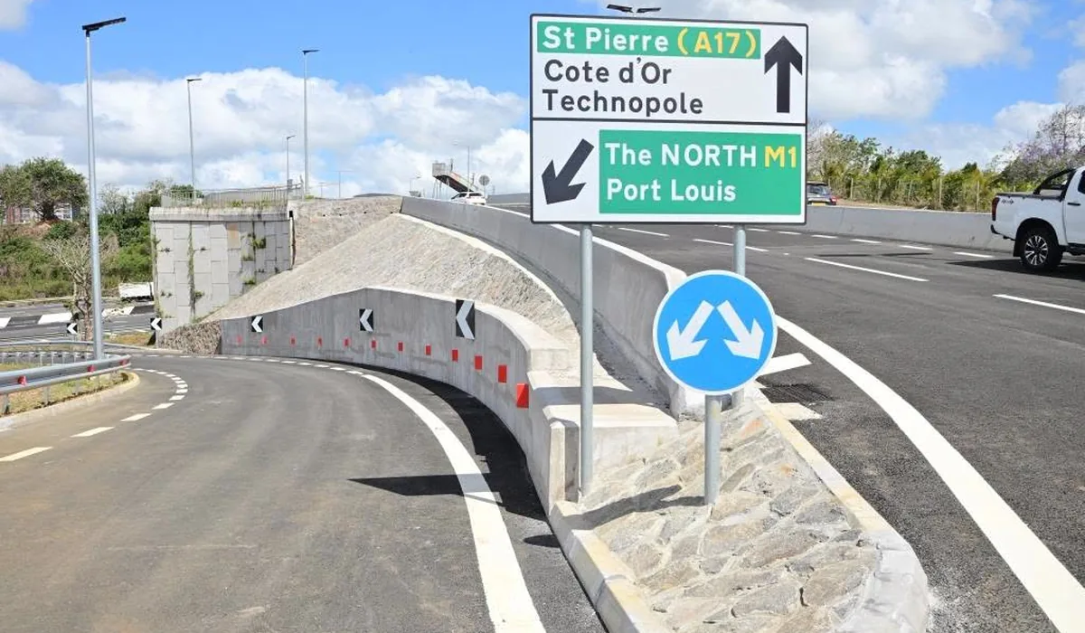 Ebène : la liaison routière B1–M1 inaugurée
